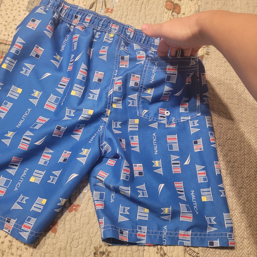 Bundle 2 Nike Swim shorts & 1 Nautica size L - Picture 2 of 16